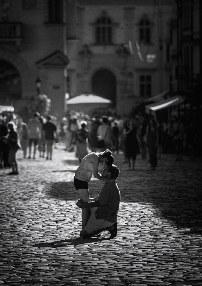 Romantic Street Kiss by Yavuz Pancareken — canvas wall art