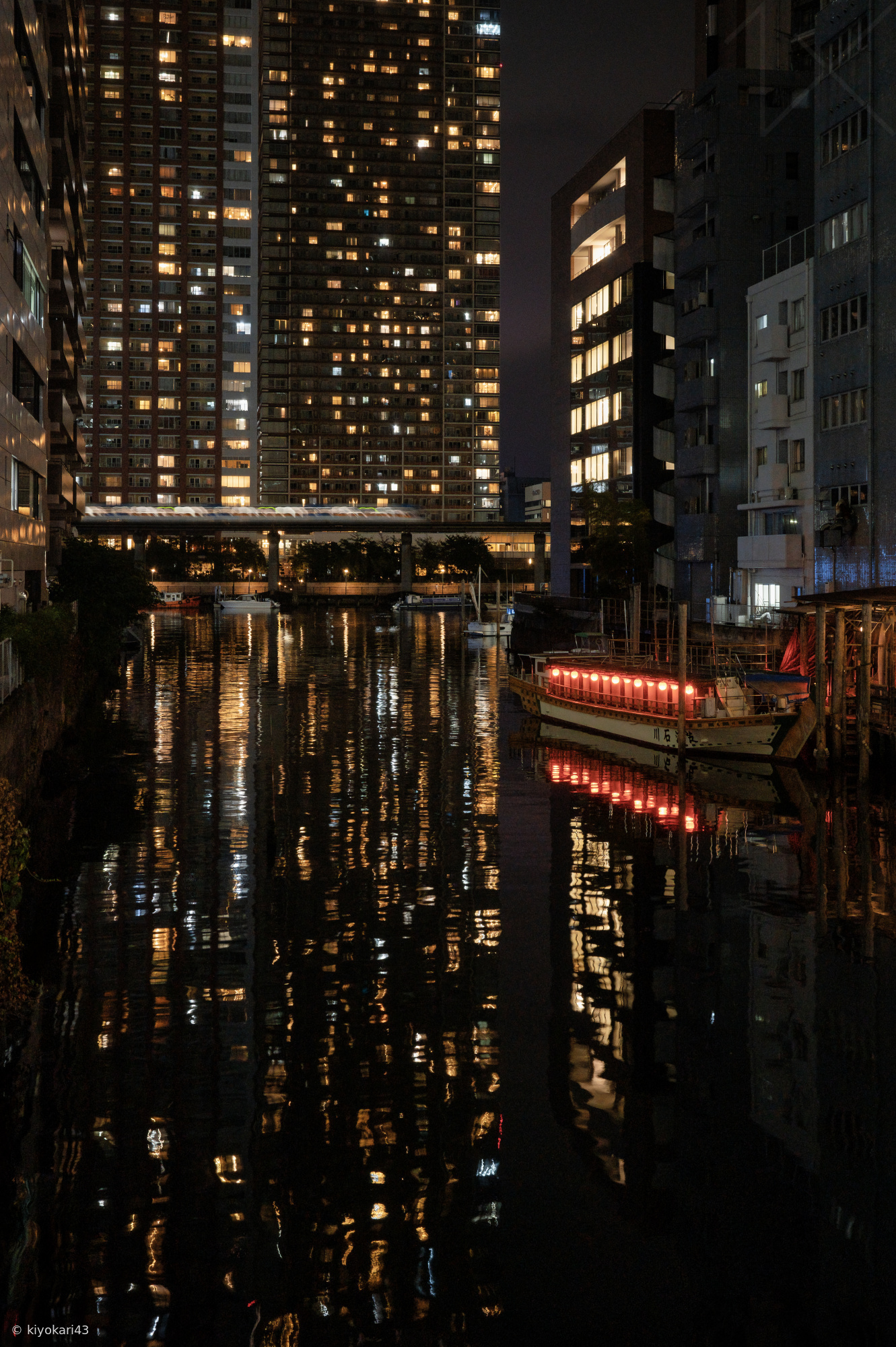 0ffb19bdf0d7c3640ae5eb39df8b84