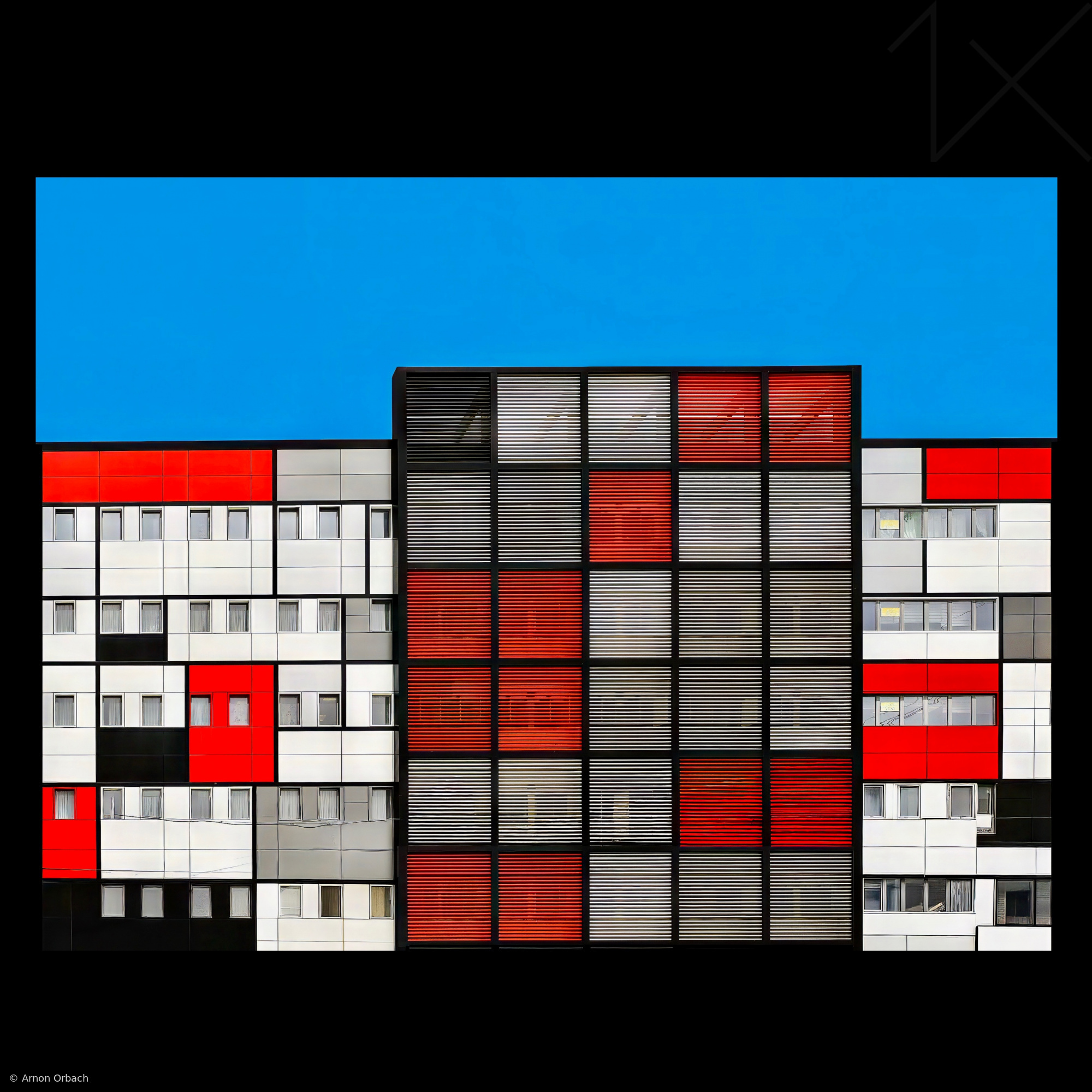 Facade -Beni Brak, Hospital