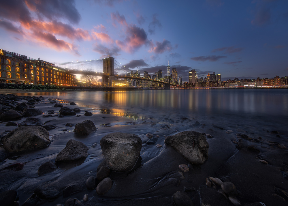 Brooklyn Bridge Twilight Glow by menghuailin — canvas wall art