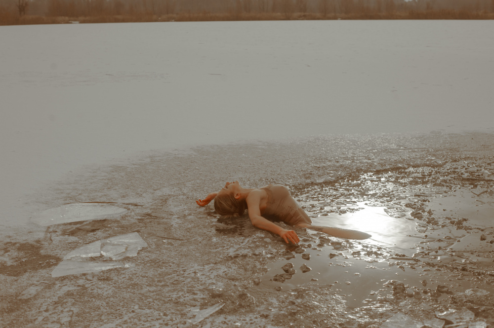 Frozen Figure Shore by Barbora Biňovcová — canvas wall art