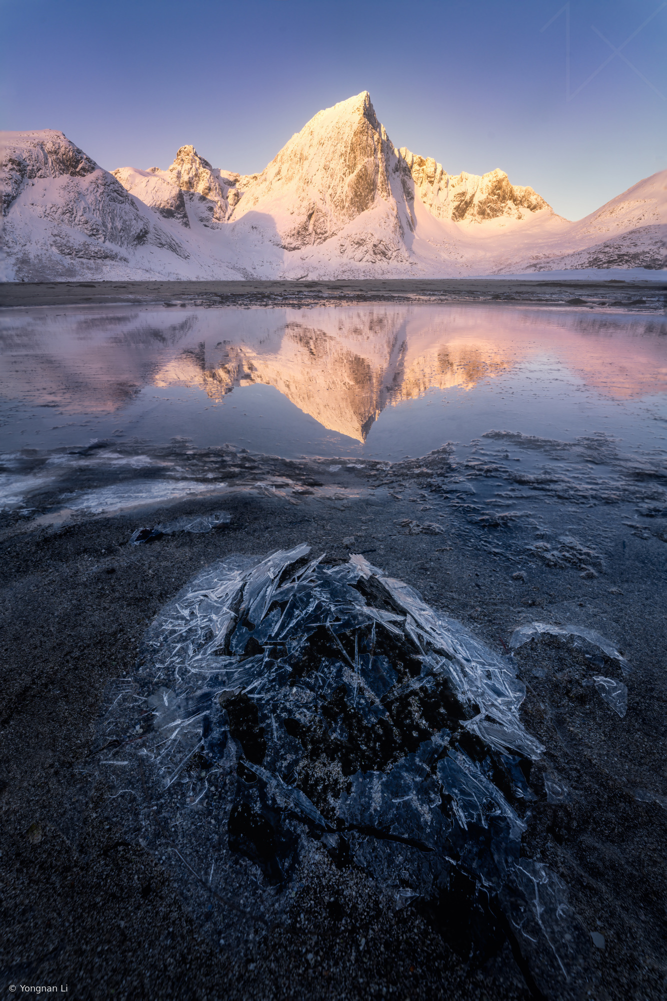The Sunrise of Snow Mountain Lofoton by Yongnan Li （李永男）