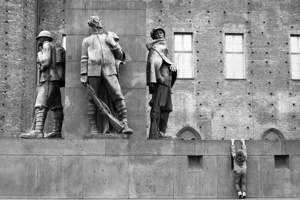 Child Below Statues by Giorgio Toniolo — canvas wall art