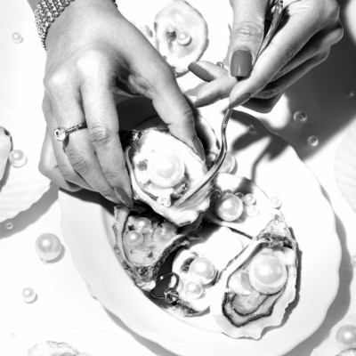 Oyster B&w