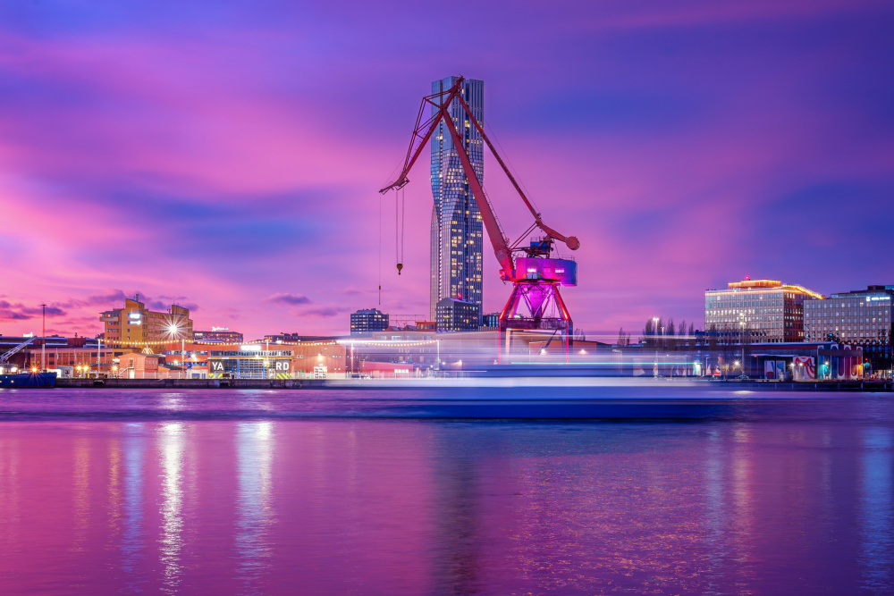 Malmö Sunset Glow by Benny Pettersson — canvas wall art