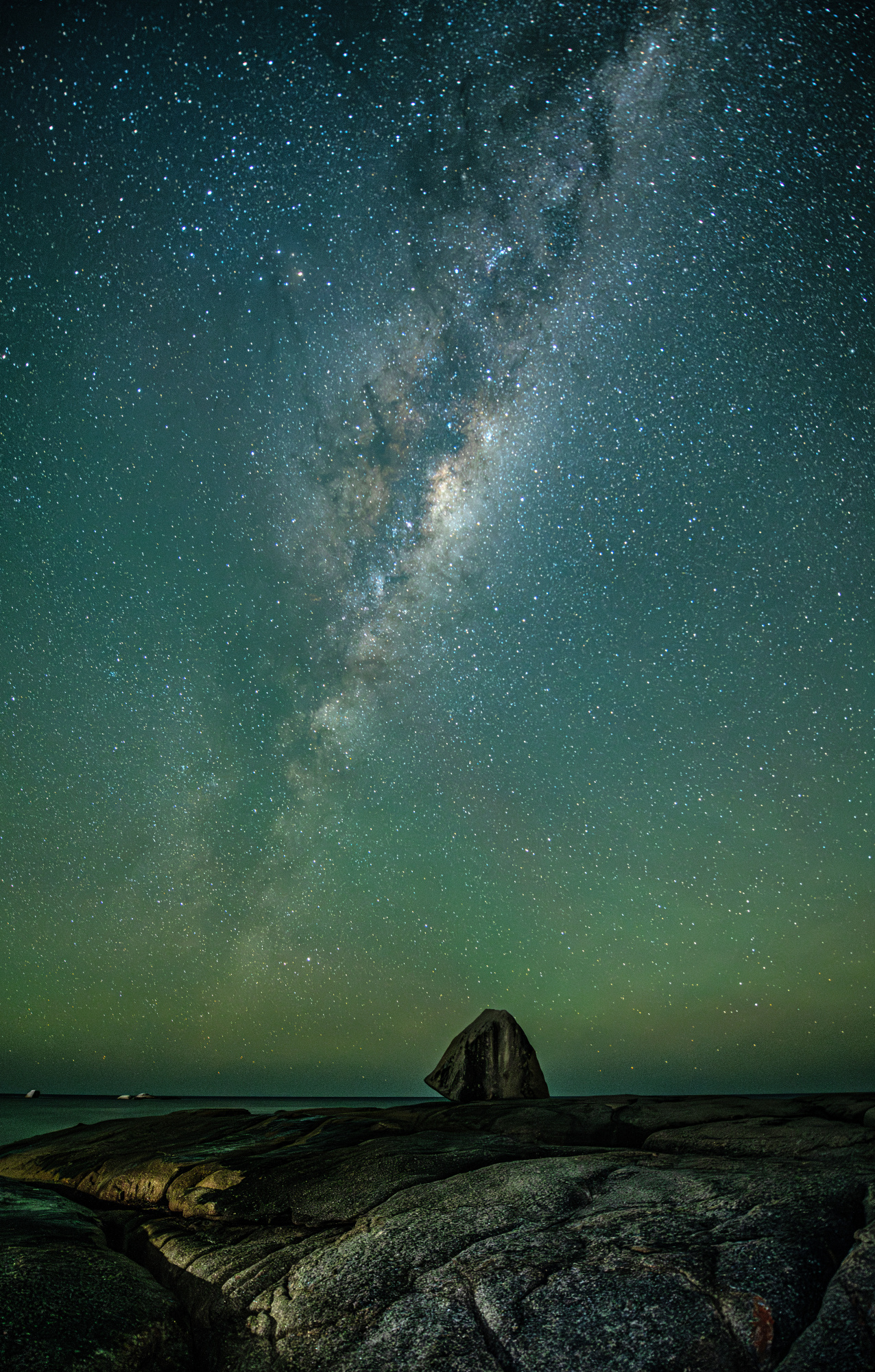 星河之畔，一石永恒