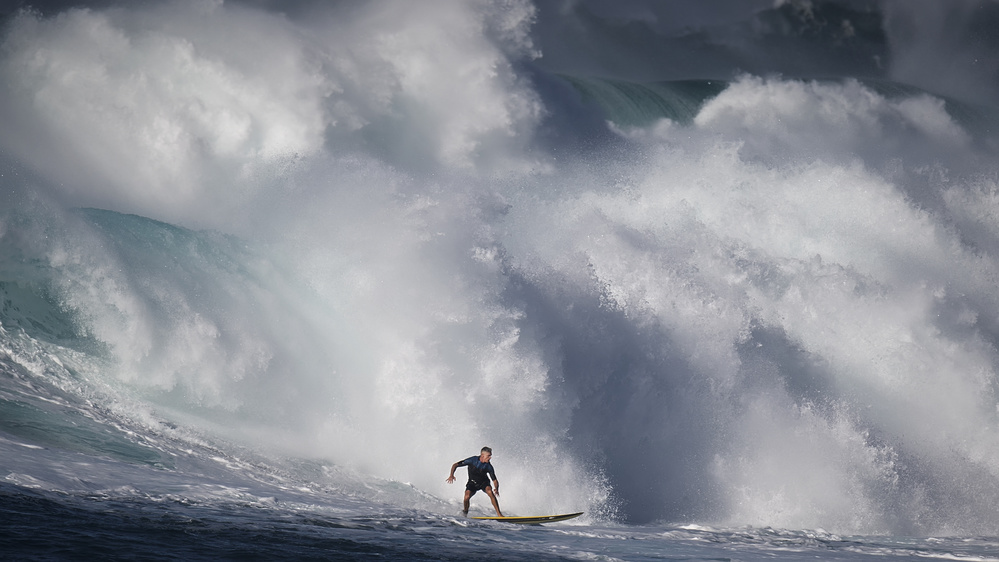 Big Wave Surfer by David H Yang — canvas wall art