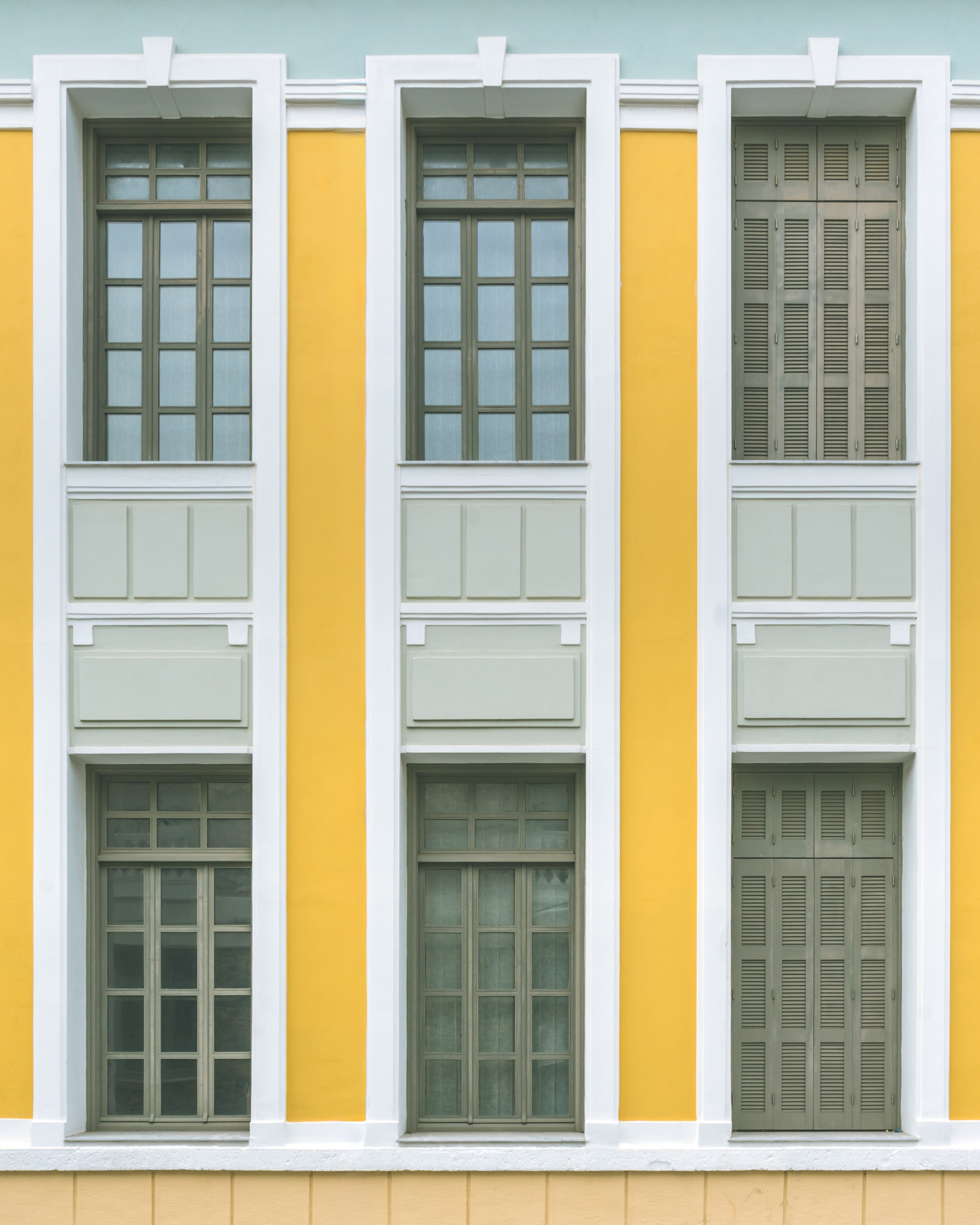 Probinsya Window The bank windows by Miroslaw Prybinski