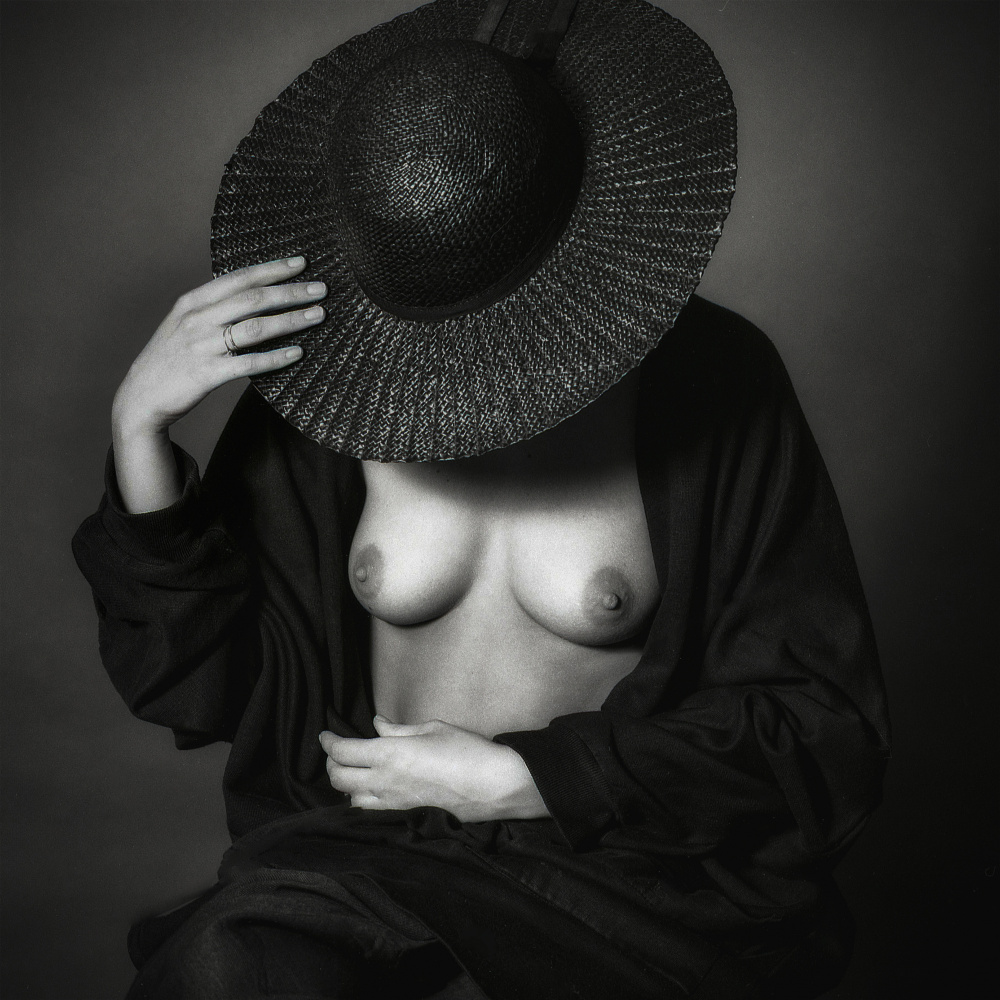 women and hat by Jan Donckers — canvas wall art