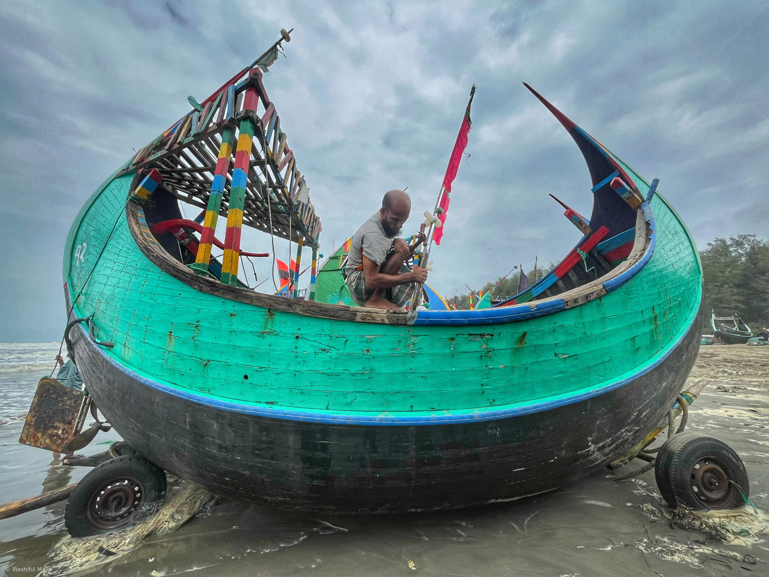 Repairing boat