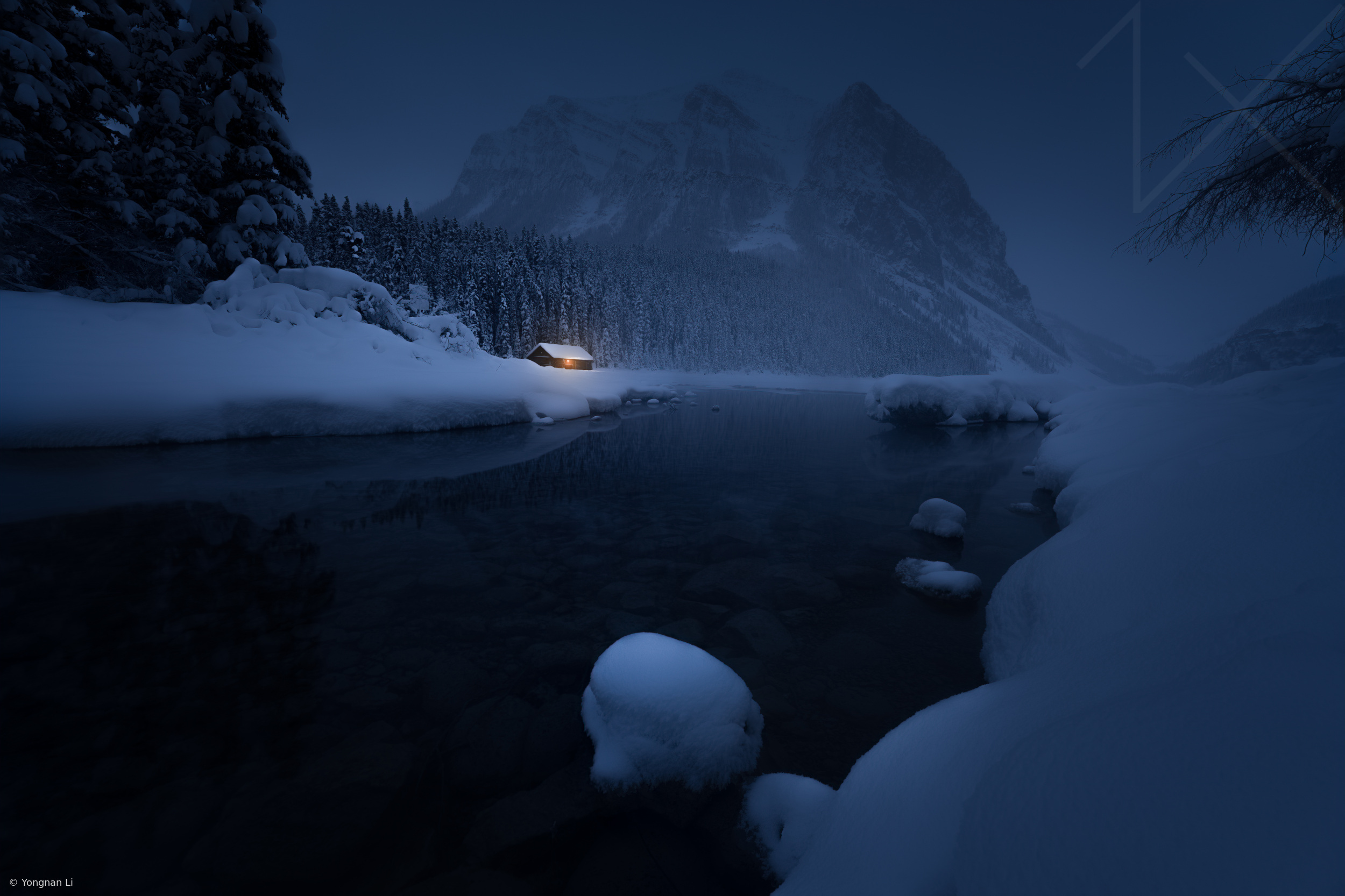 The Dark Time of Lake louise by Yongnan Li （李永男）