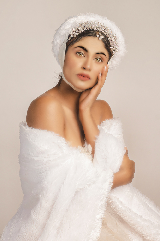 White Fur Elegance by DEBASISH CHATTOPADHYAY — canvas wall art
