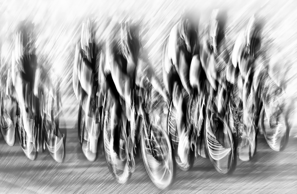 Motion Blur Figures by Lou Urlings — canvas wall art