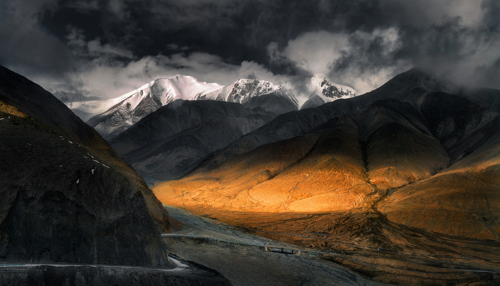 Golden Mountain Valley by Selions（陈磊） — canvas wall art