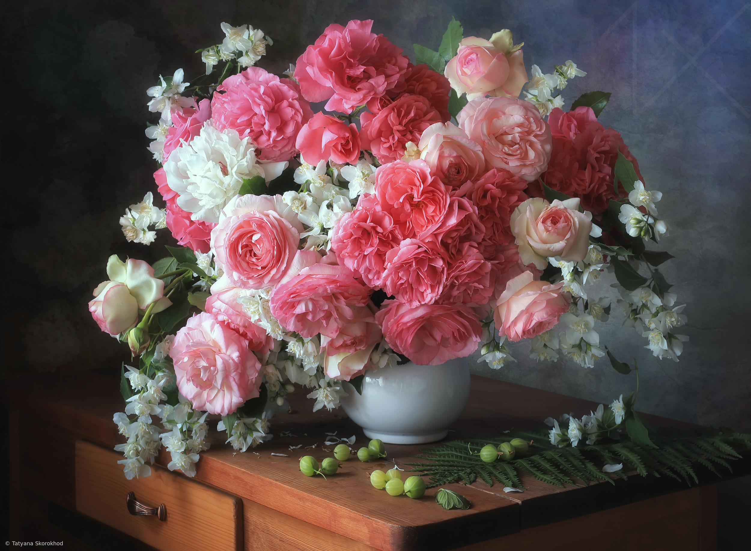 Still life with a bouquet of roses and jasmine by Tatyana Skorokhod