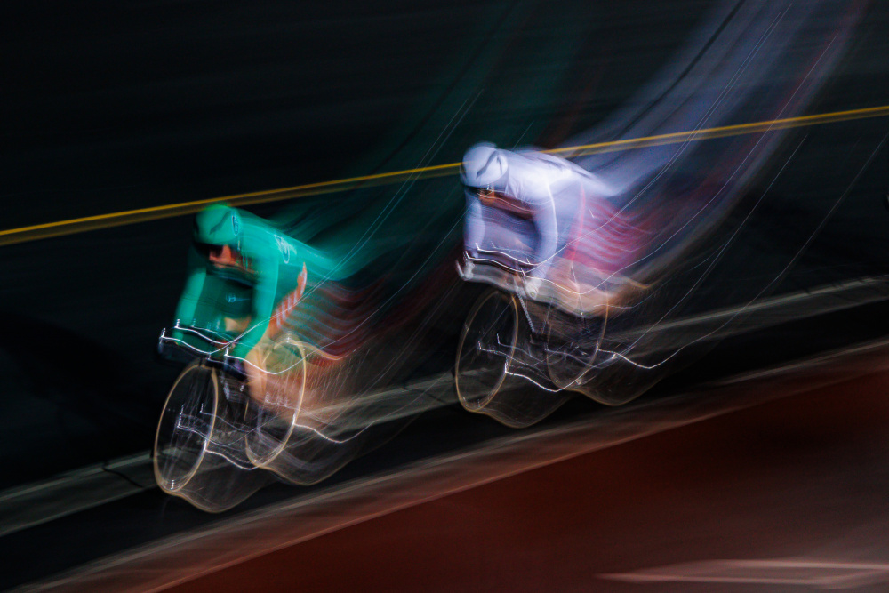 Blurred Cyclists Racing by 山下泰史 — canvas wall art