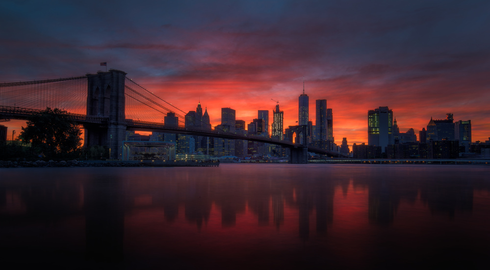 Brooklyn Bridge Red Sky by menghuailin — canvas wall art