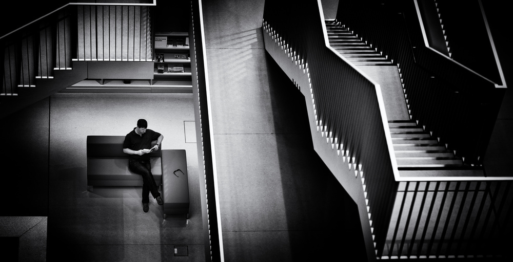 Reading in Modern Space by Jürgen Hartlieb — canvas wall art