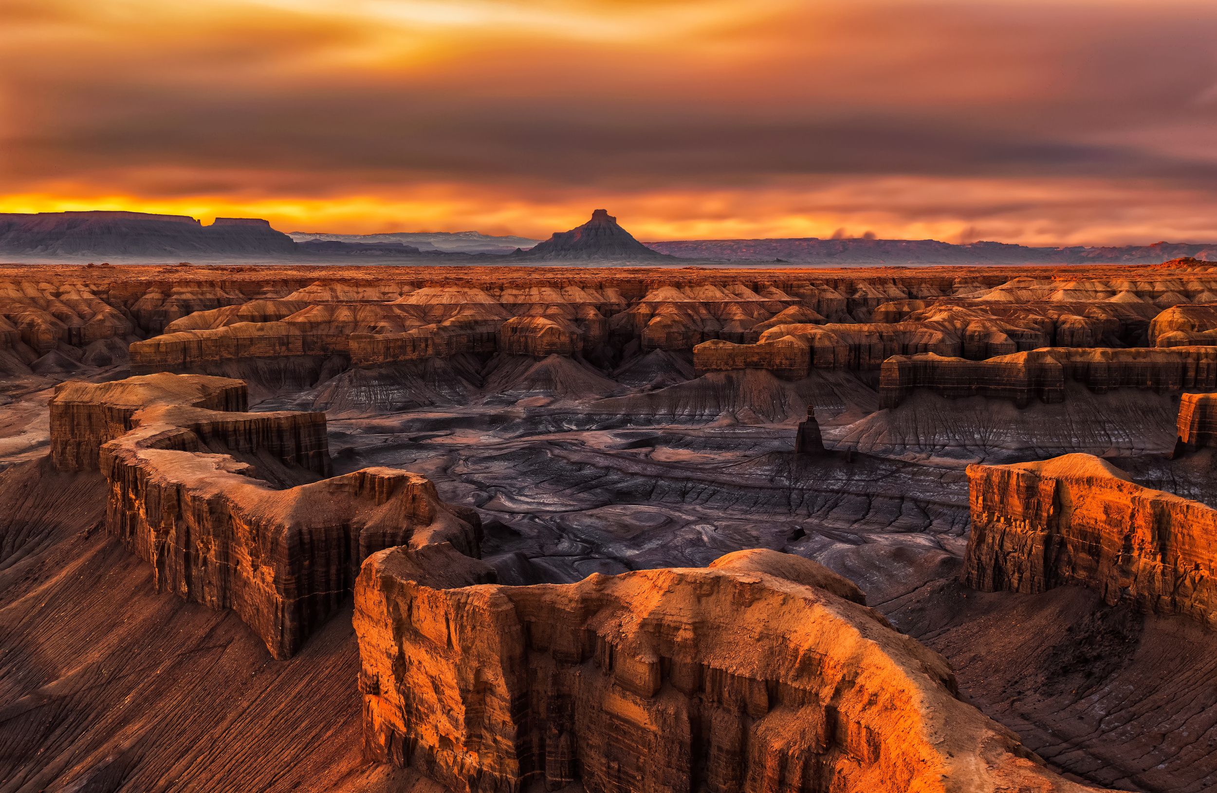 Red Rocks Ron Herbert Golden Rocks by Herbert Rong